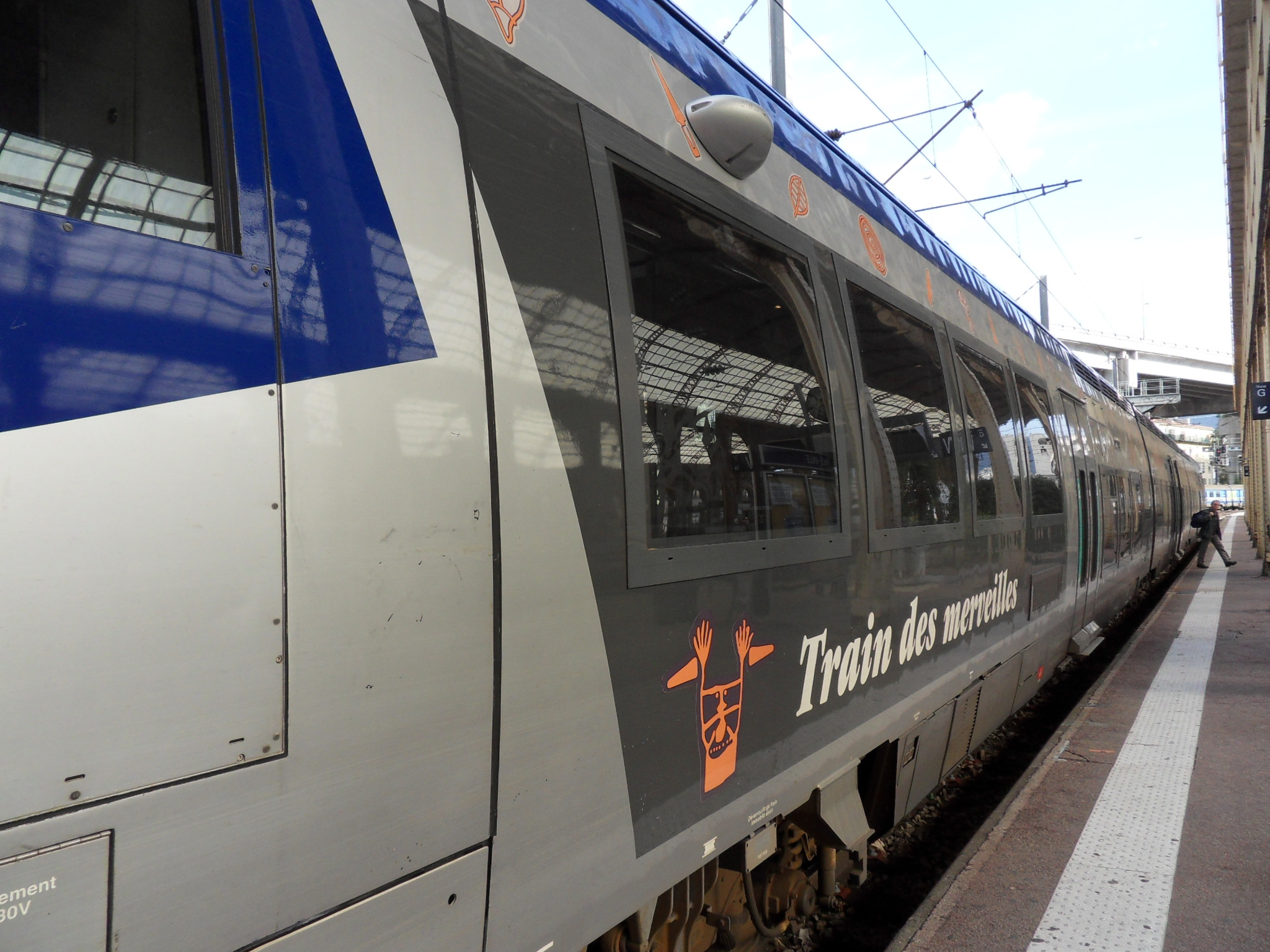 Gare_de_Nice_Train_des_merveilles.JPG