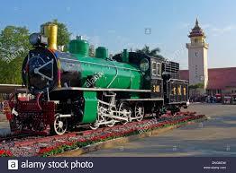 Résultat de recherche d'images pour "chiang mai steam locomotive"