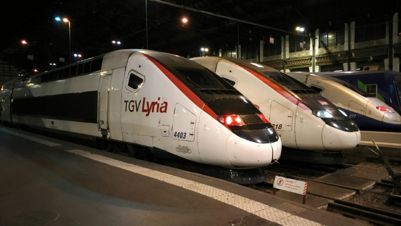 425109tgv1.jpg