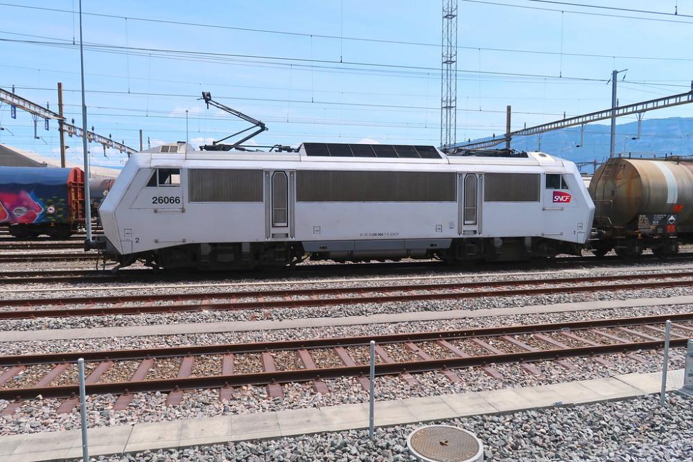 Une Sybic, BB 26066 SNCF en gare de la Praille, Genève (18.07.2019)