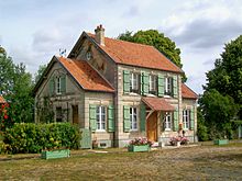 220px-Vineuil-Saint-Firmin_%2860%29%2C_a