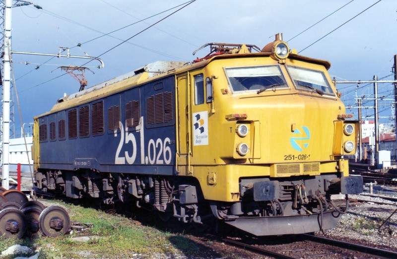 RN251-026.JPG