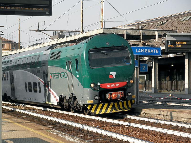 800px-TAF_TI_livrea_Trenord.jpg