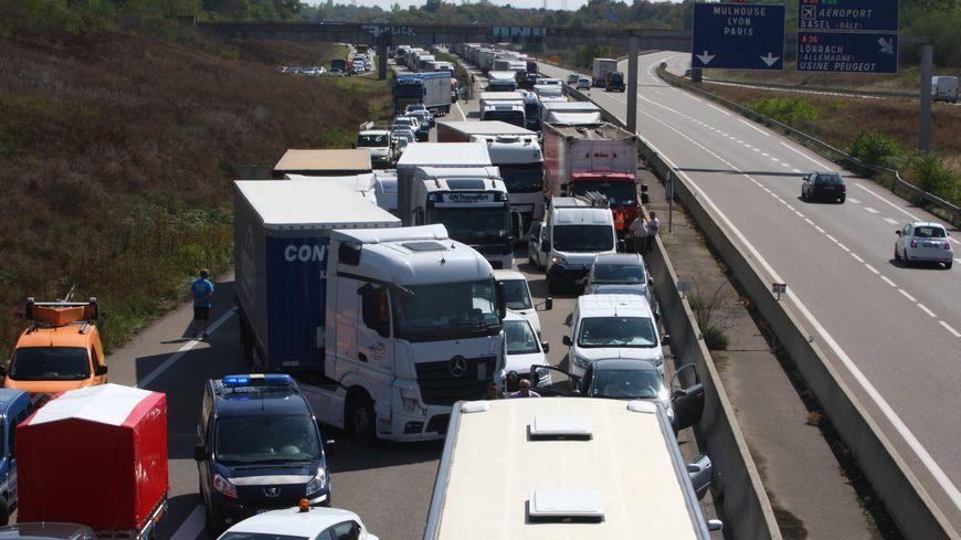 Alsace : autoroute A35, l'enfer des poids lourds