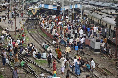 En Inde, 18,5 millions d'usagers prennent le train quotidiennement.