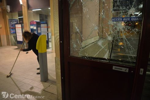 bagarre-a-la-gare_2315057.jpeg
