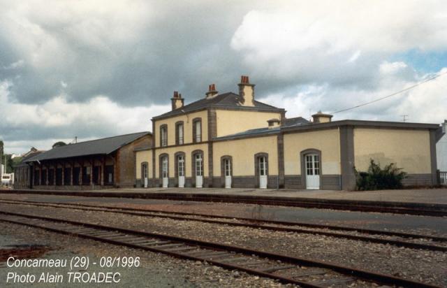 Résultat de recherche d'images pour "gare concarneau"