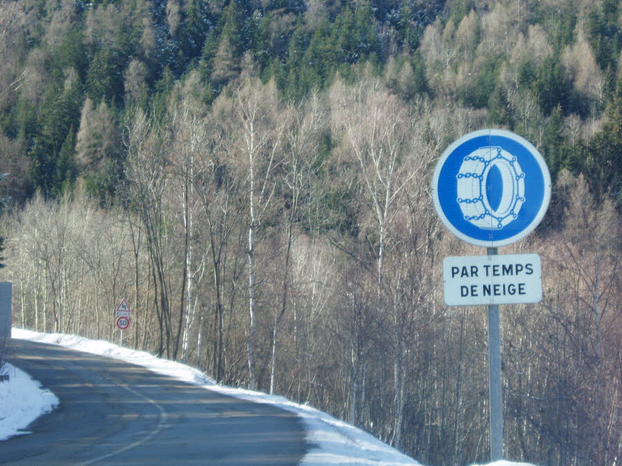 le-panneau-b26-(ici-sur-la-route-de-valf