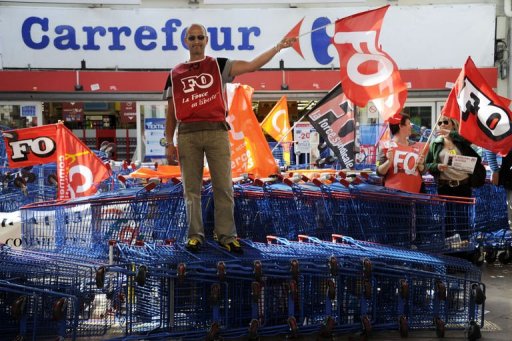 Résultat de recherche d'images pour "grève carrefour"