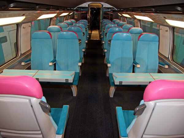 place-Ouigo-TGV-low-cost.jpeg