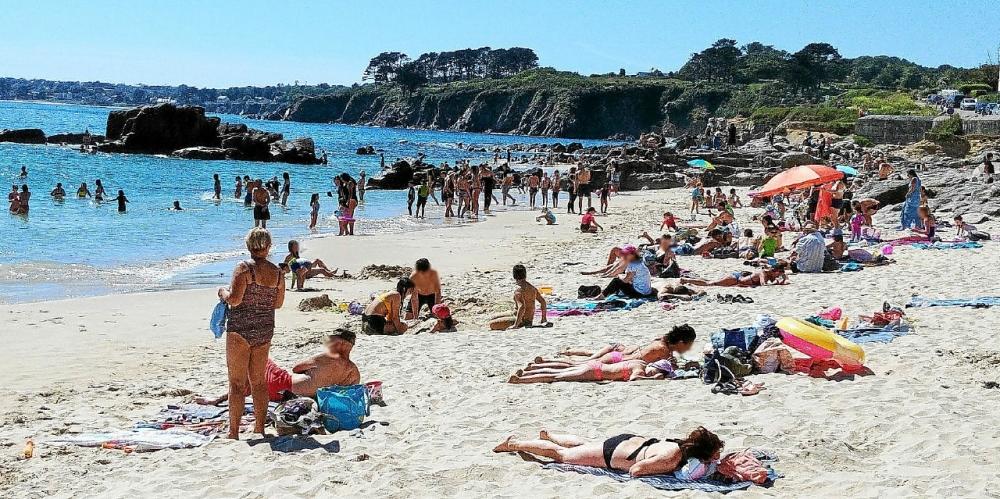 https://www.letelegramme.fr/images/2020/05/20/plage-bondee-pres-de-brest-l-intervention-des-gendarmes-en-i_5166761.jpg