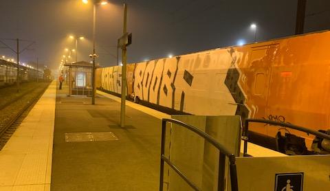 saint-malo-un-tgv-tague-sur-210-m-laisse