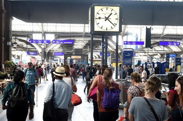 Résultat de recherche d'images pour "pénurie conducteur de train cff"