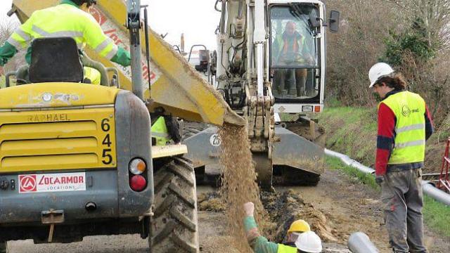 travaux-les-reseaux-setendent-vers-la-ga