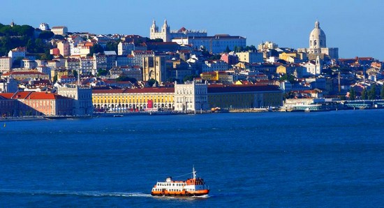 Résultat de recherche d'images pour "lisbonne"