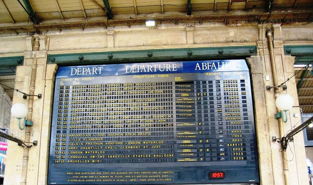 1280px-Gare_Du_Nord_Departures.thumb.jpg