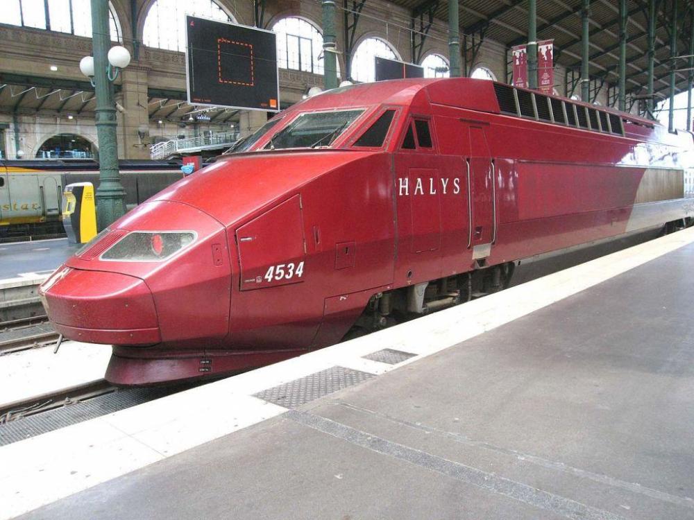 1280px-Thalys-4534-a-gare-du-Nord.thumb.