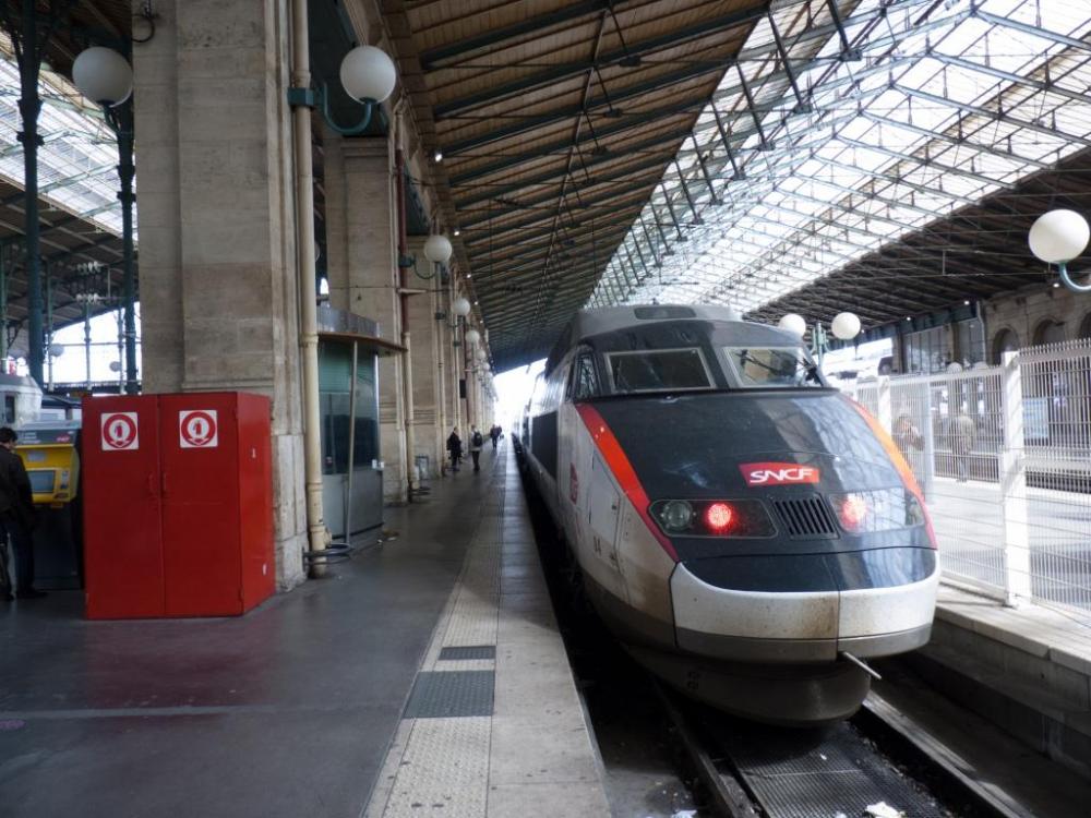 SNCF_TGV_PSE_04_Paris-Nord_(1).thumb.jpg