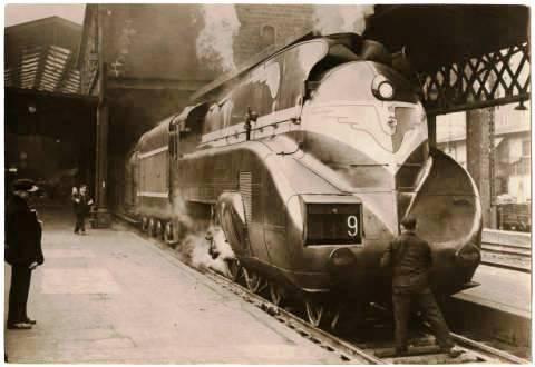 Train_No_9_Gare_du_Nord_Paris.thumb.jpg.