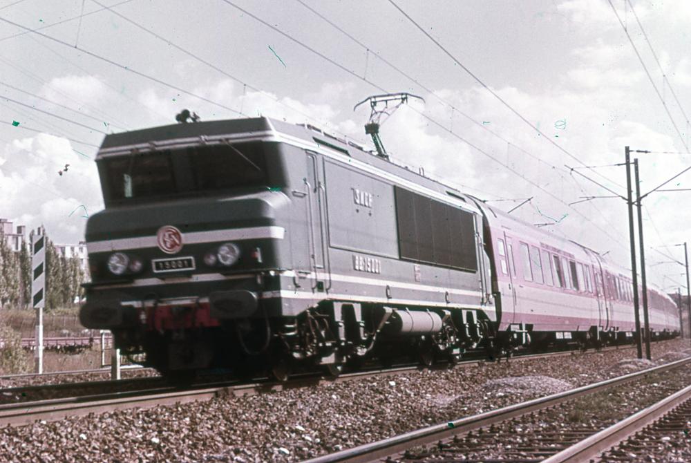 56bb8189b1e4d_15_-_Est_Locomotive_BB-150