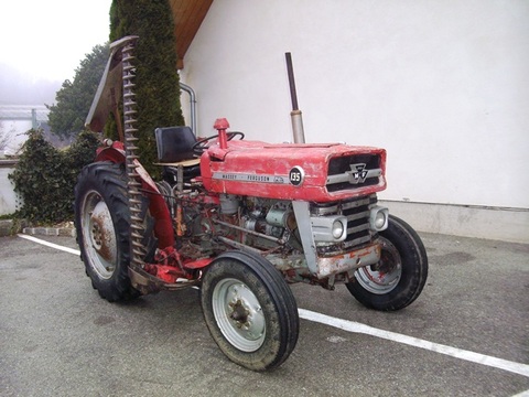 3510-Massey_Ferguson_135-971929-0.jpg