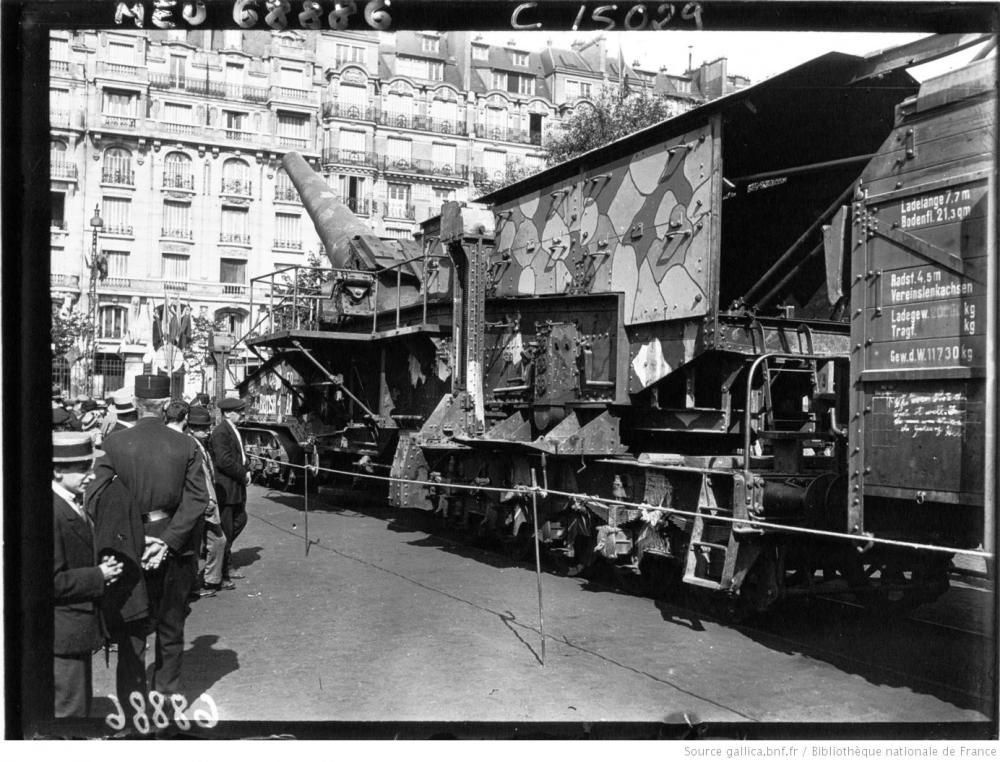 Canon de 280, allemand, exposé à la gare du Champs de Mars _.jpeg