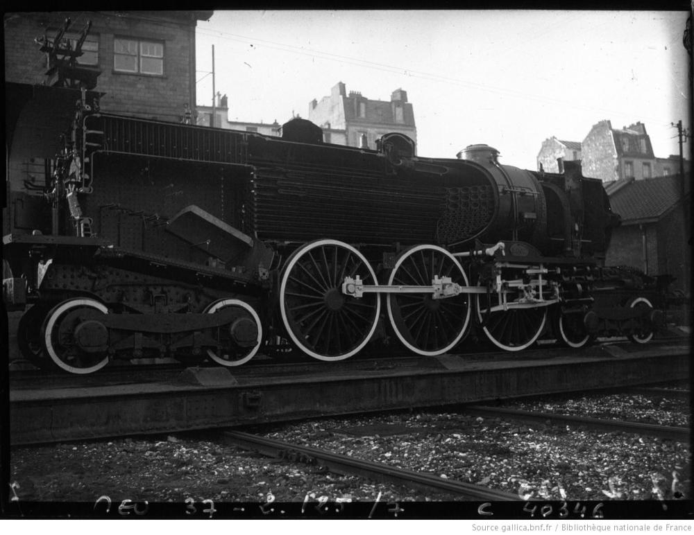 Coupe_longitudinale_d'une_locomotive_à_[...]Agence_de_btv1b9027562v.JPEG