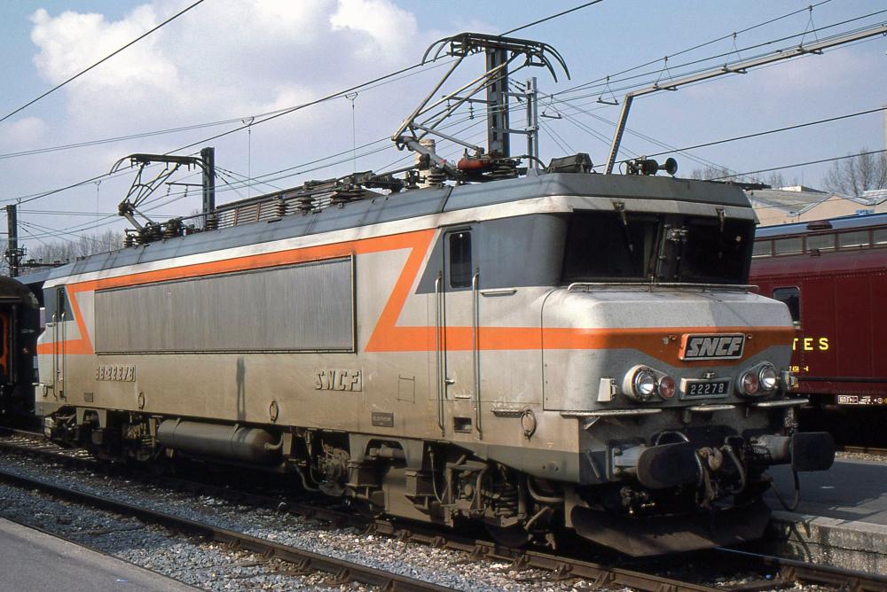 BB-22278 Paris-Austerlitz Avril 1985.jpg