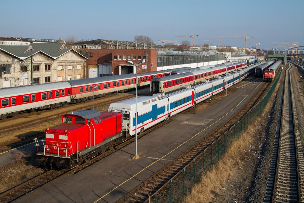 talgo RZD Berlin Warschauersrasse 27-02-2015.jpg