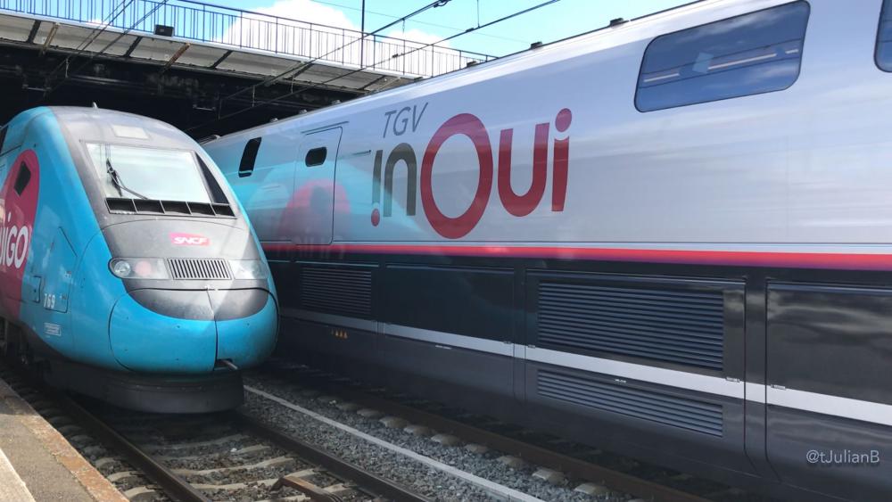 Livrée R4, TGV 3UF 863 (à côté d'un Ouigo) à Bordeaux Saint-Jean le 2 Juillet 2017