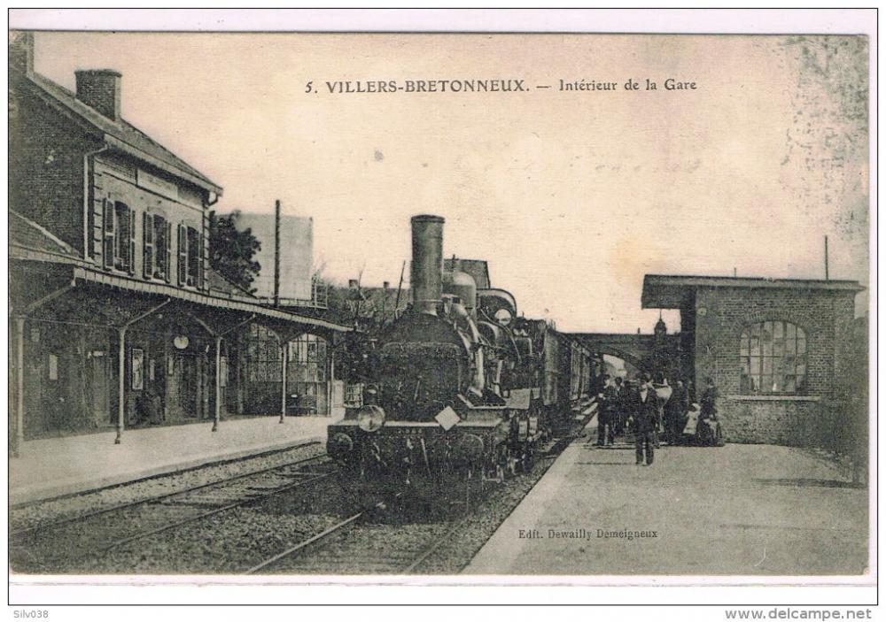 072_001_villers-bretonneux-interieur-de-la-gare.thumb.jpg.67071d1a28b7684765a340c6562f52e5.jpg