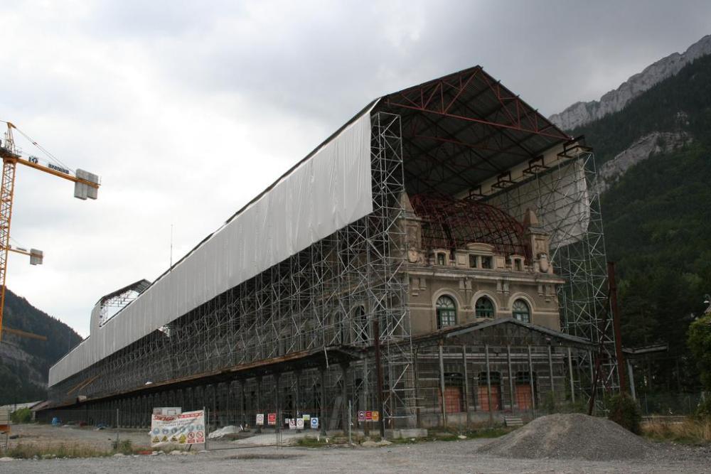 Estación_de_Canfranc_en_obras.jpg