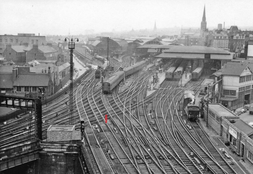 Newcastle-on-Tyne_Station_from_the_Castle_geograph-3950092-by-Ben-Brooksbank.jpg