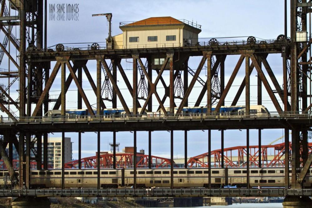 china_camera_bridge_light_max_architecture_oregon_train-586290.jpg