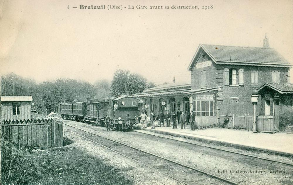 1374763017_BRETEUIL_-_La_gare_avant_sa_destruction_1918.thumb.jpg.da02cdd41874bcc99b8cfb28e7cd621c.jpg