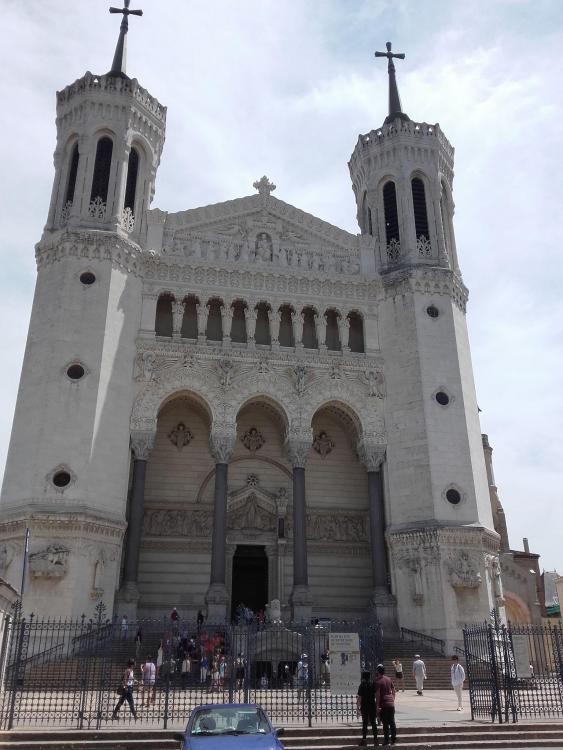 119892538_BasiliqueNotreDamedeFourvire-Juin2019.thumb.jpg.3e60a2d83ec903c79569dff25debc0c7.jpg