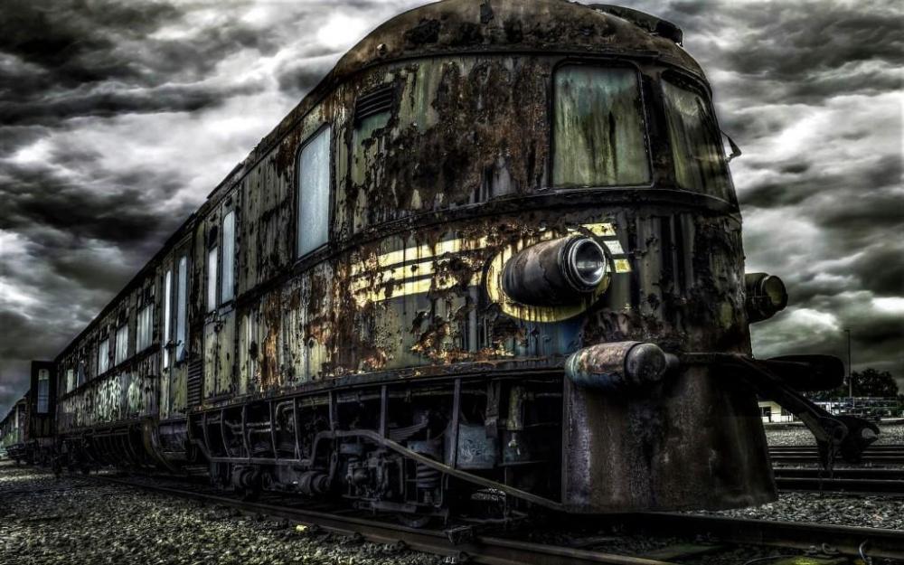 Ghost-train.thumb.jpg.46201503ed99cd9db559cfa0106a6ee0.jpg