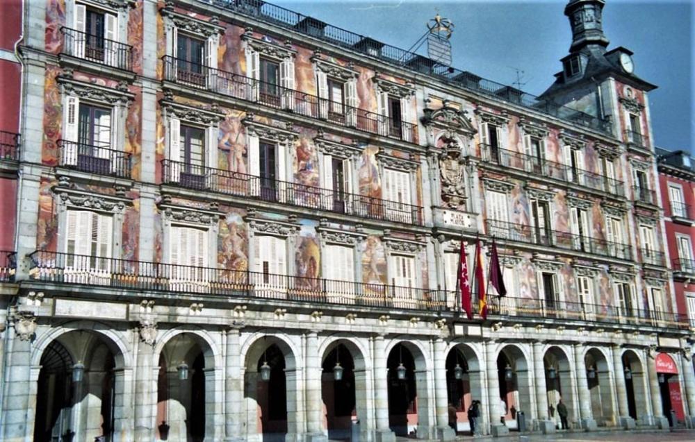 madrid001.thumb.jpg.048871ee719366929f779c490617ec76.jpg