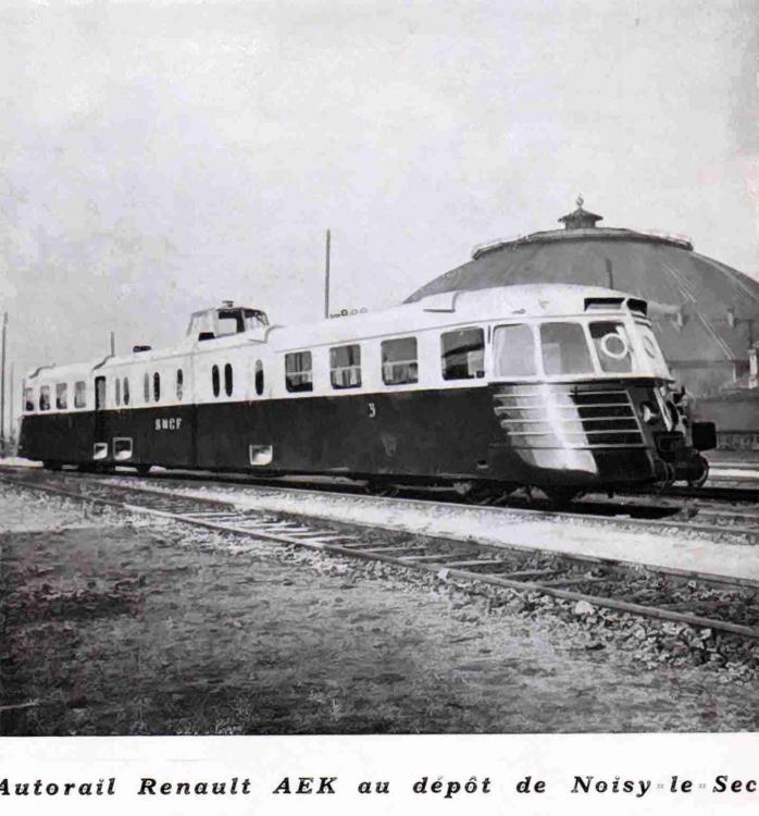 france.2_1435.autorail-renault.aek__1939_doc.anonyme.coll_.trainconsultant-lamming.thumb.jpg.91453e0fe8f2a4c9aab378fe3279d991.jpg