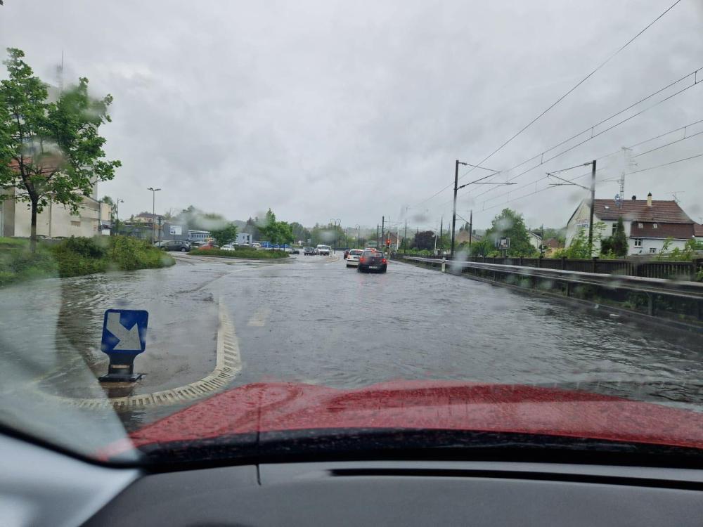 a-freyming-merlebach-la-route-nationale-est-barree-en-raison-d-importantes-inondations-au-niveau-du-magasin-norma-1715943201.thumb.jpg.5e08dd2b4cb3fbce89f7a2de8a86e2b5.jpg