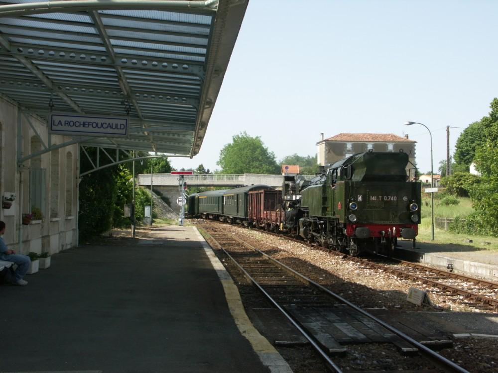 PICT8752LAROCHEFOUCAULD.jpg.3669a2aa1d5c9add814b69d866c1a28c.jpg