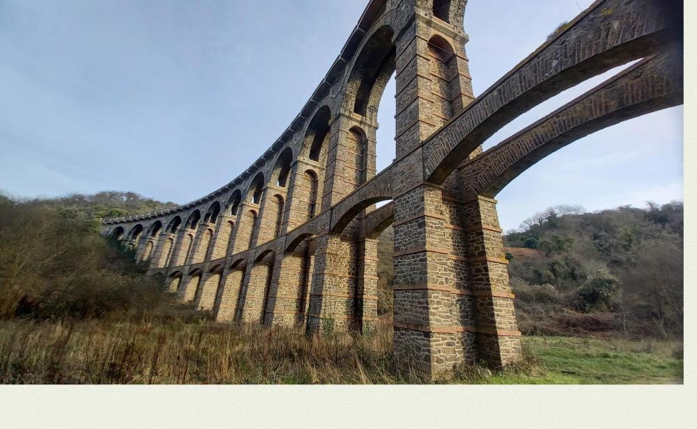 viaduc.thumb.png.e01d0e5d17565e401ba01ee4697706f5.png